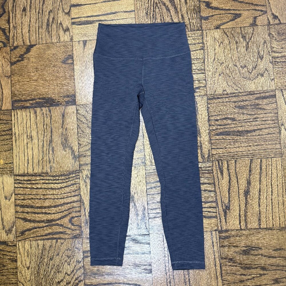 Lululemon Wunder Train Size 6- 25 Inseam- Heathered Grey